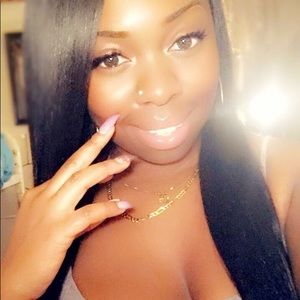 Meet your Posher, Candice